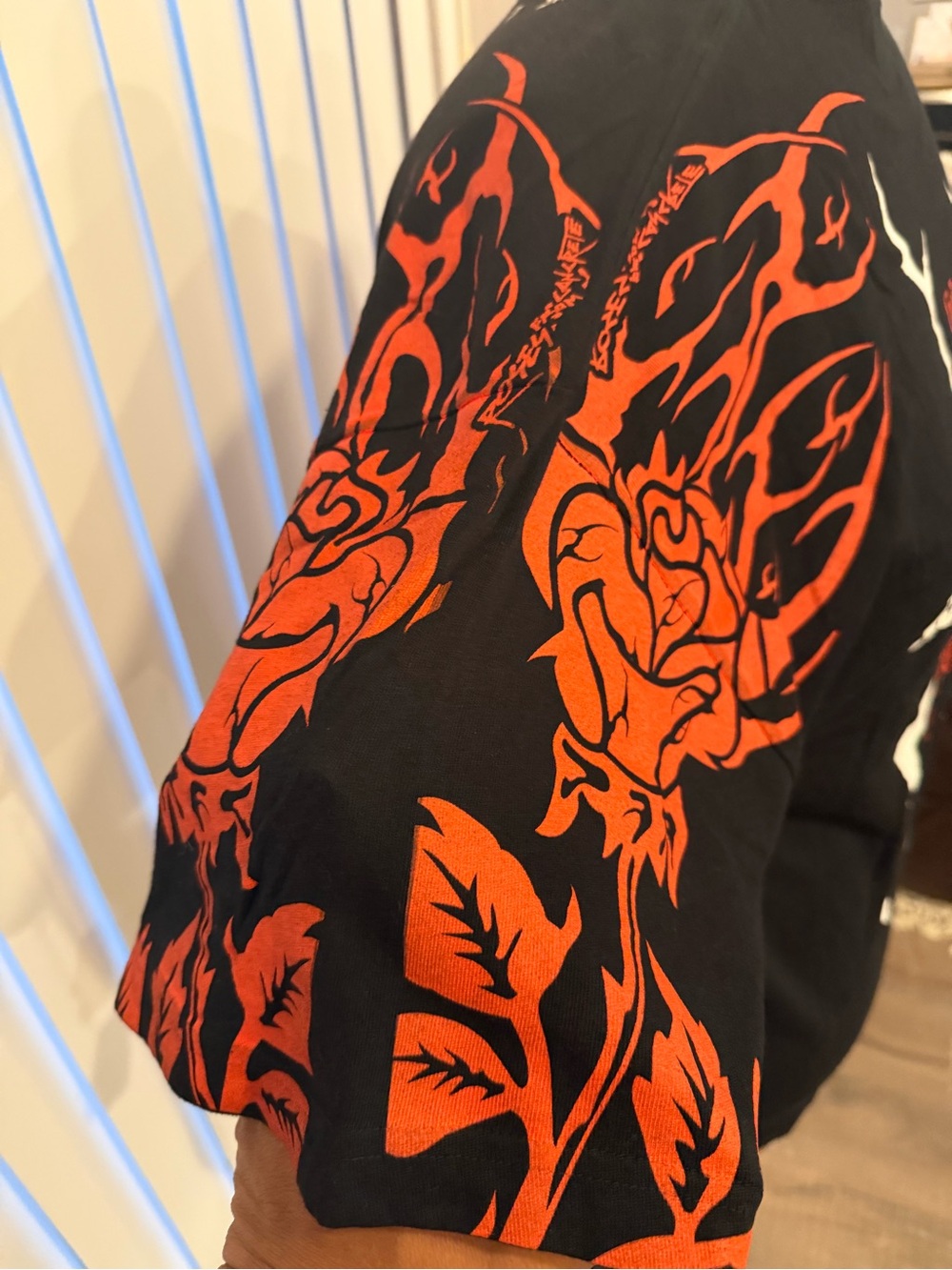 Civil Regime Jujutsu Kaisen Black & Red Graphic Men’s Shirt XL o/s - Picture 3 of 6